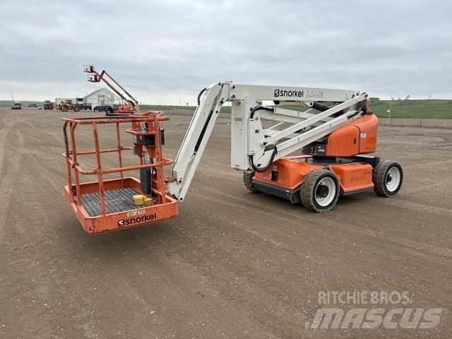 Snorkel A46JE Plataforma de trabajo articulada