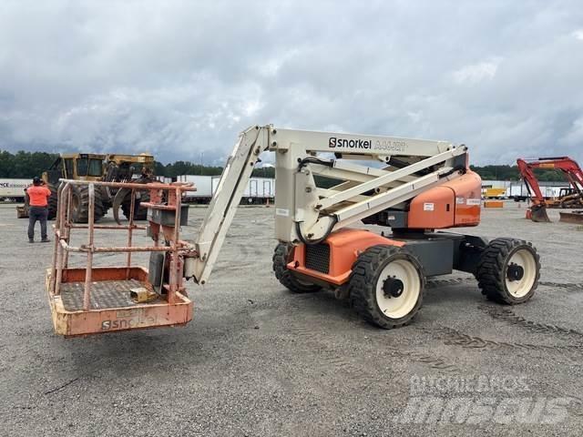 Snorkel A46JRT Plataforma de trabajo articulada