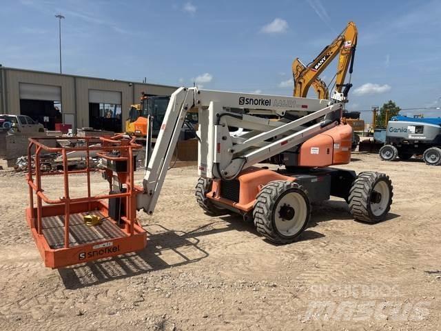 Snorkel A46JRT Plataforma de trabajo articulada