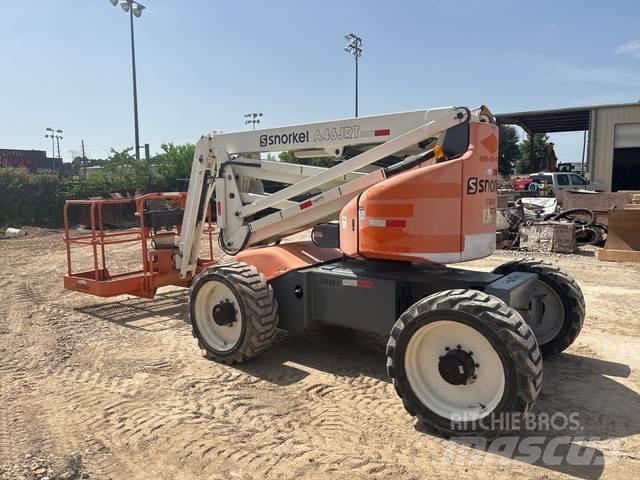 Snorkel A46JRT Plataforma de trabajo articulada