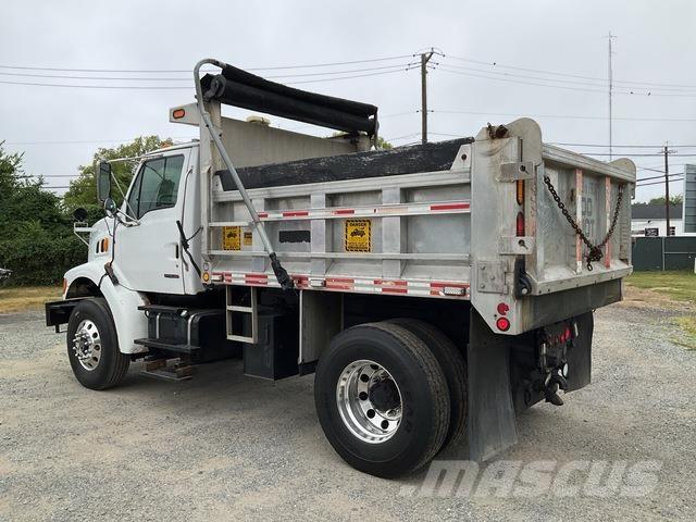 Sterling L7500 Camiones bañeras basculantes o volquetes