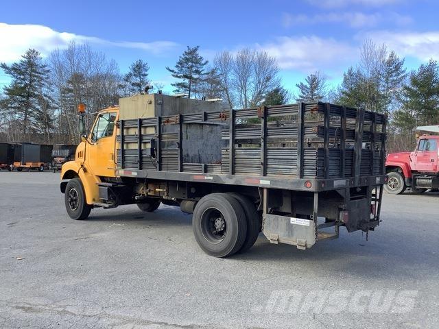 Sterling L7500 Camiones plataforma