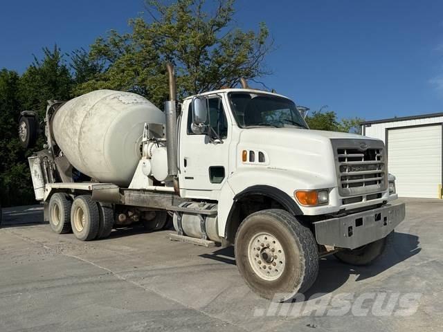 Sterling L9500 Otros camiones