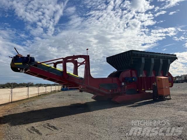 Striker TL2000 Construcción - Otros