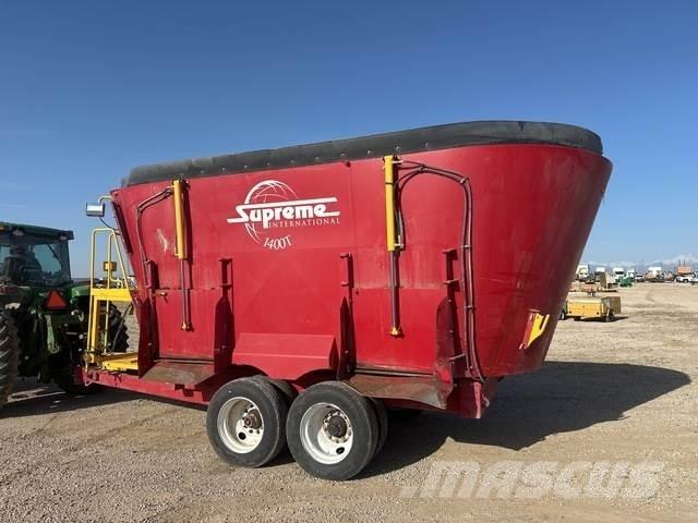 Supreme 1400T Remolques de forraje