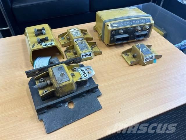 Topcon  Otros componentes