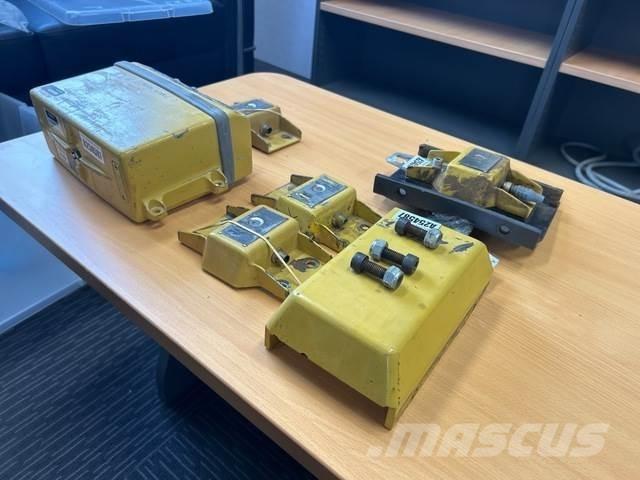 Topcon  Otros componentes