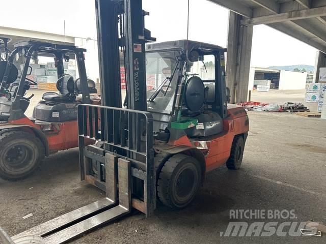 Toyota 7FGKU40 Construcción - Otros