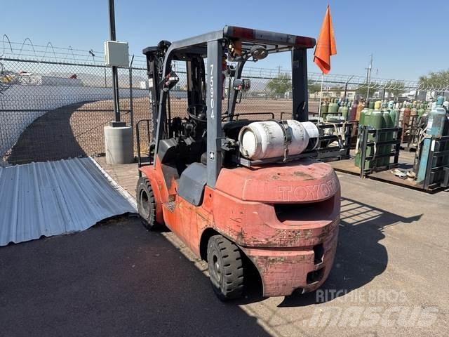 Toyota 7FGU25 Construcción - Otros
