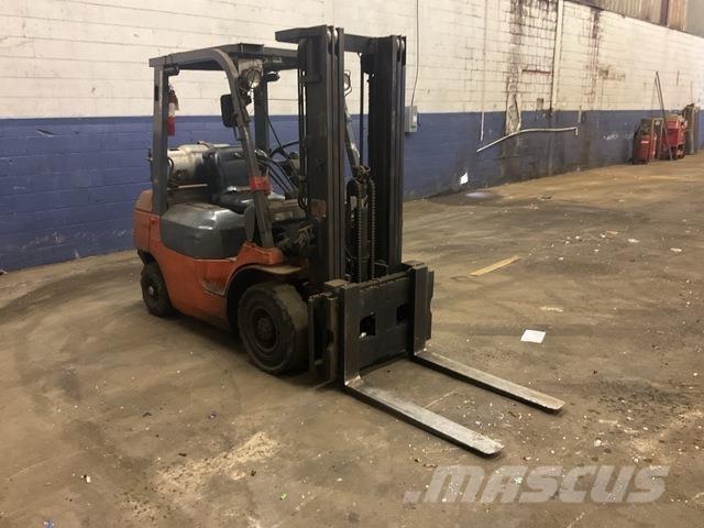 Toyota 7FGU25 Otras carretillas elevadoras