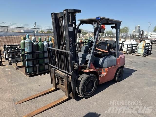 Toyota 7FGU30 Construcción - Otros