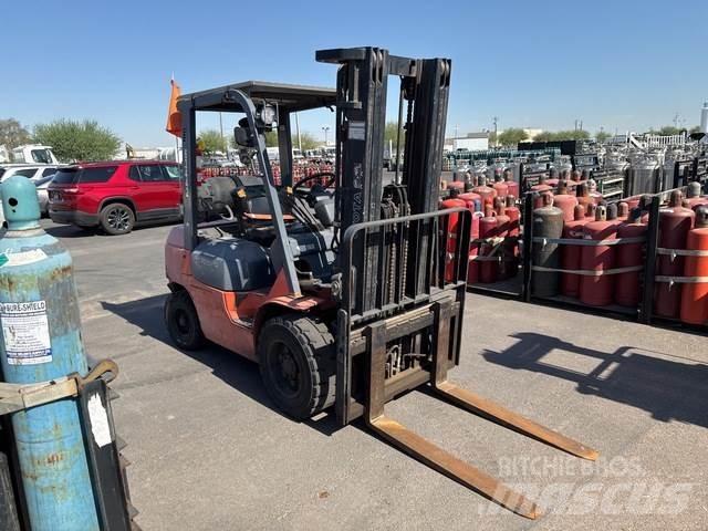 Toyota 7FGU30 Construcción - Otros