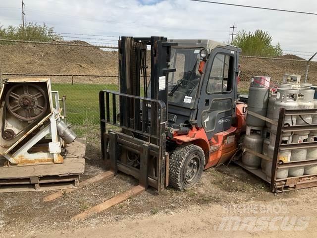 Toyota 7FGU35 Construcción - Otros