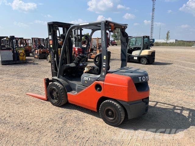 Toyota 8DFU30 Otras carretillas elevadoras