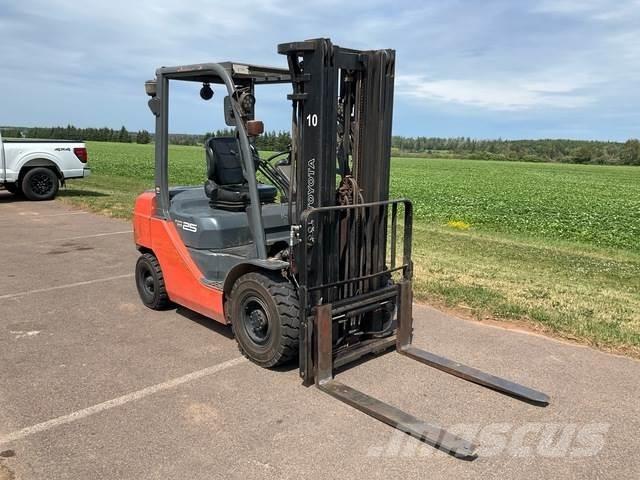 Toyota 8FDU25 Construcción - Otros