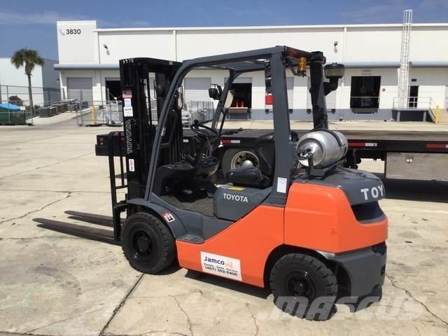 Toyota 8FGU25 Otras carretillas elevadoras