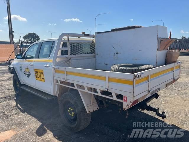 Toyota Hilux Furgonetas caja abierta