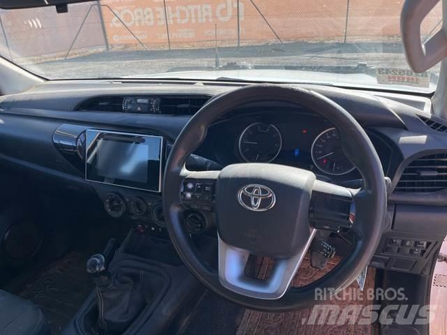 Toyota Hilux Furgonetas caja abierta