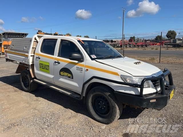 Toyota HiLux Furgonetas caja abierta