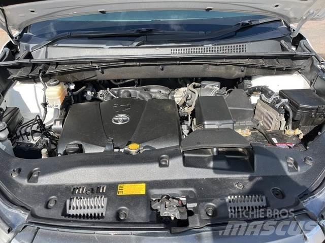 Toyota Kluger Coches