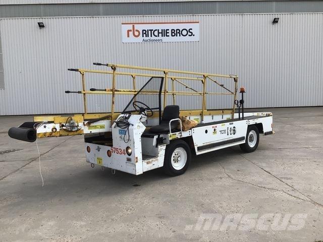  Tug T660-1 Airport equipment