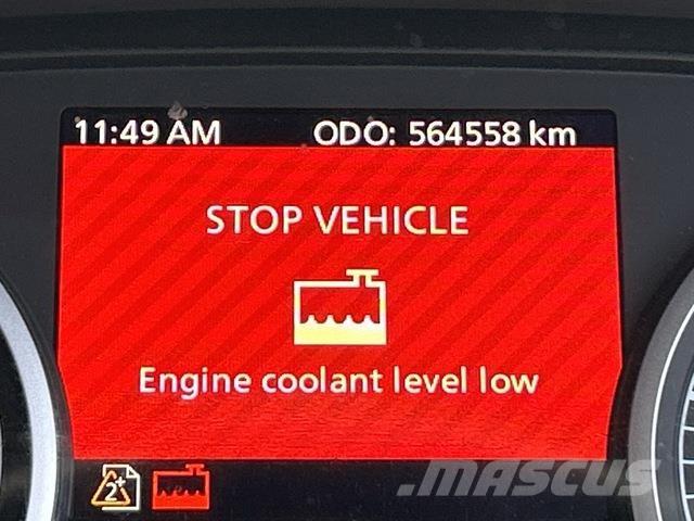 UD CD 25 360 Camión con caja abierta