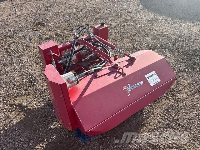 Ventrac NJ380 Cepillos