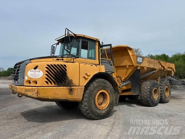 Volvo A25D Dúmpers articulados