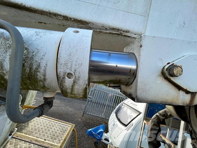 Volvo FL10 Plataformas sobre camión