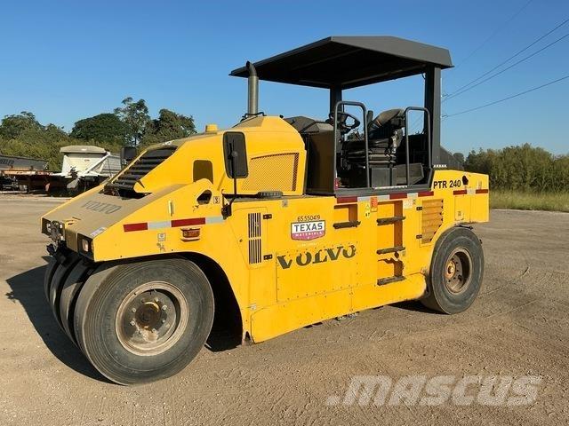 Volvo PTR240 Rodillos sobre neumáticos