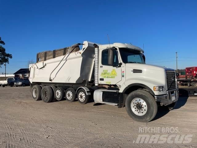 Volvo VHD Camiones bañeras basculantes o volquetes