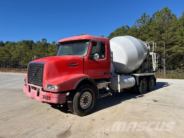 Volvo VHD64B Otros camiones