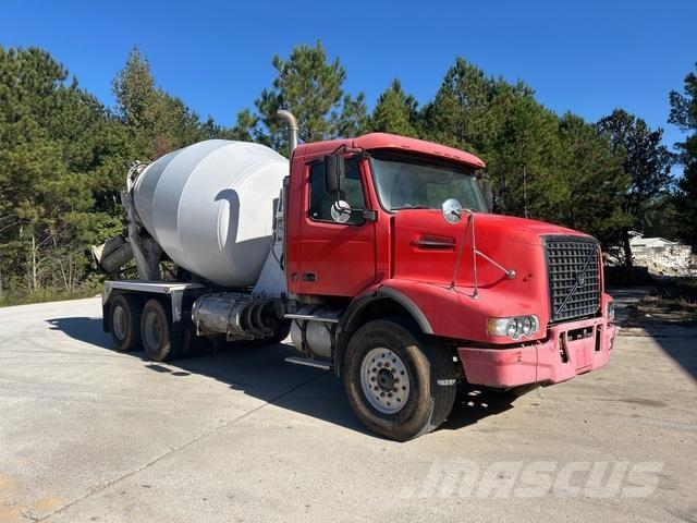 Volvo VHD64B Otros camiones