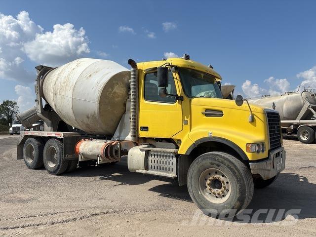 Volvo VHD64F Otros camiones