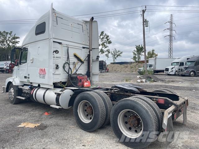 Volvo VLN670 Cabezas tractoras