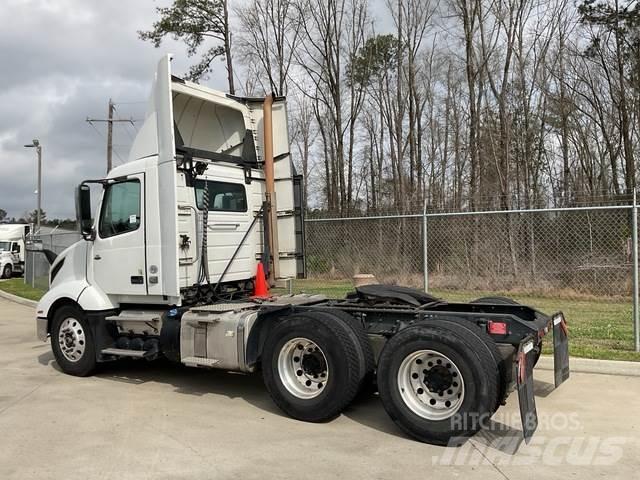 Volvo VNL Cabezas tractoras