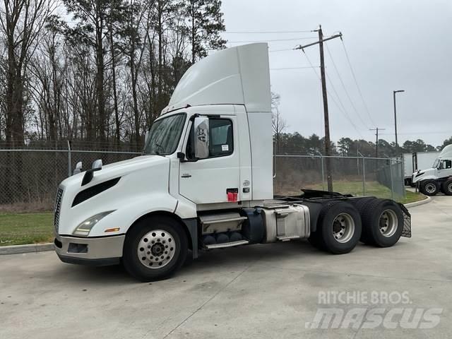 Volvo VNL Cabezas tractoras