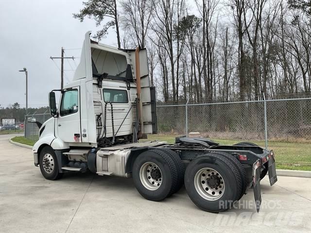 Volvo VNL Cabezas tractoras