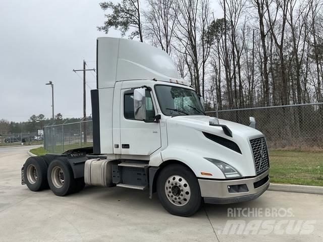 Volvo VNL Cabezas tractoras