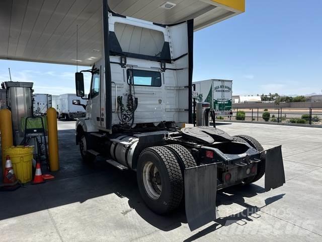 Volvo VNL Cabezas tractoras