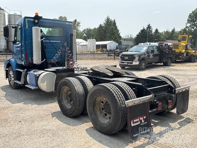 Volvo VNL Cabezas tractoras