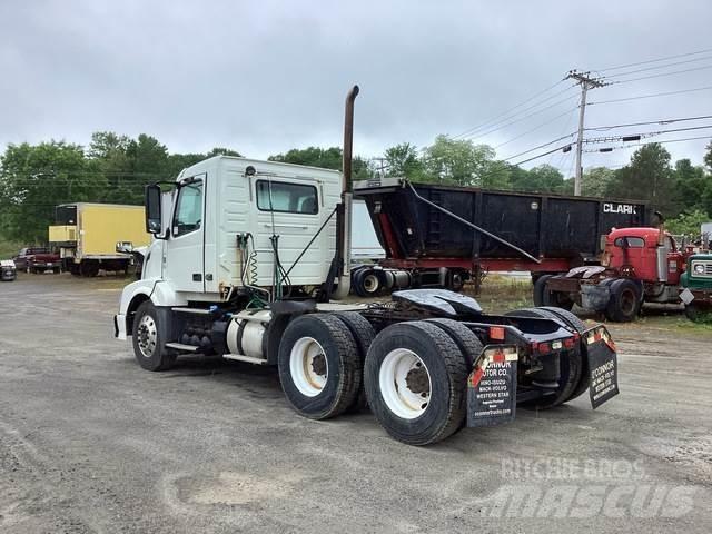 Volvo VNL Cabezas tractoras