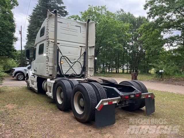 Volvo VNL Cabezas tractoras