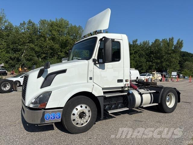 Volvo VNL Cabezas tractoras
