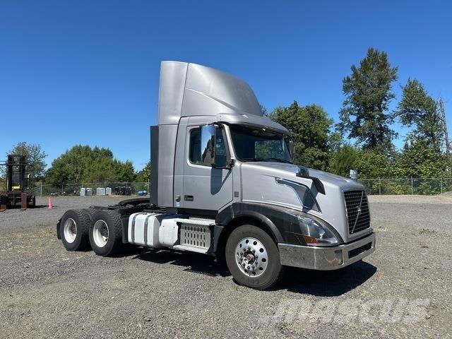 Volvo VNL Cabezas tractoras
