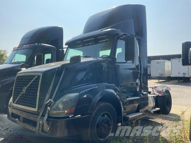 Volvo VNL Cabezas tractoras
