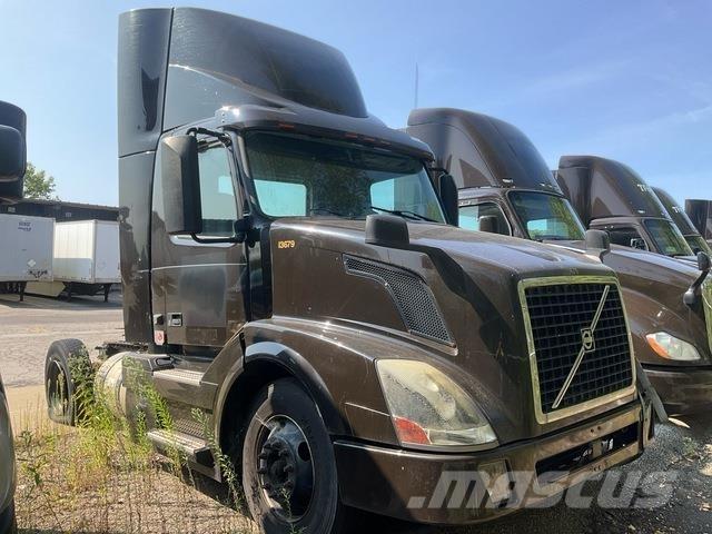 Volvo VNL Cabezas tractoras
