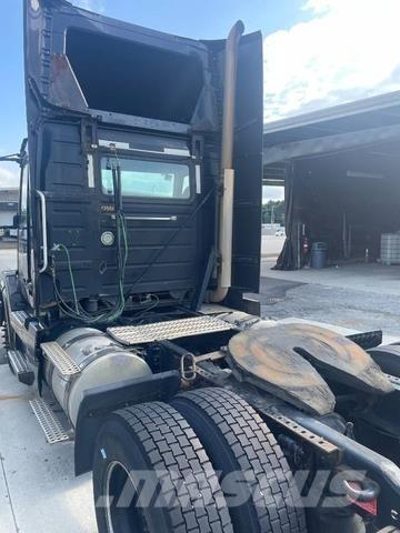 Volvo VNL Cabezas tractoras