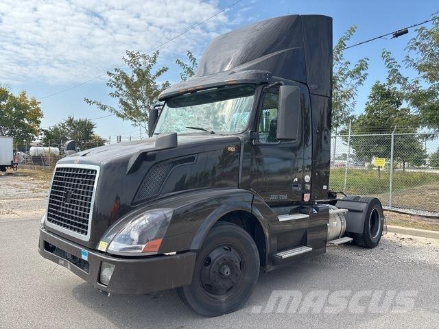 Volvo VNL Cabezas tractoras