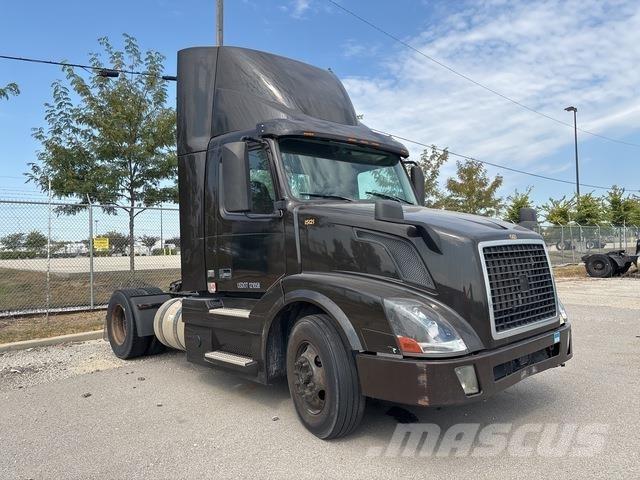 Volvo VNL Cabezas tractoras